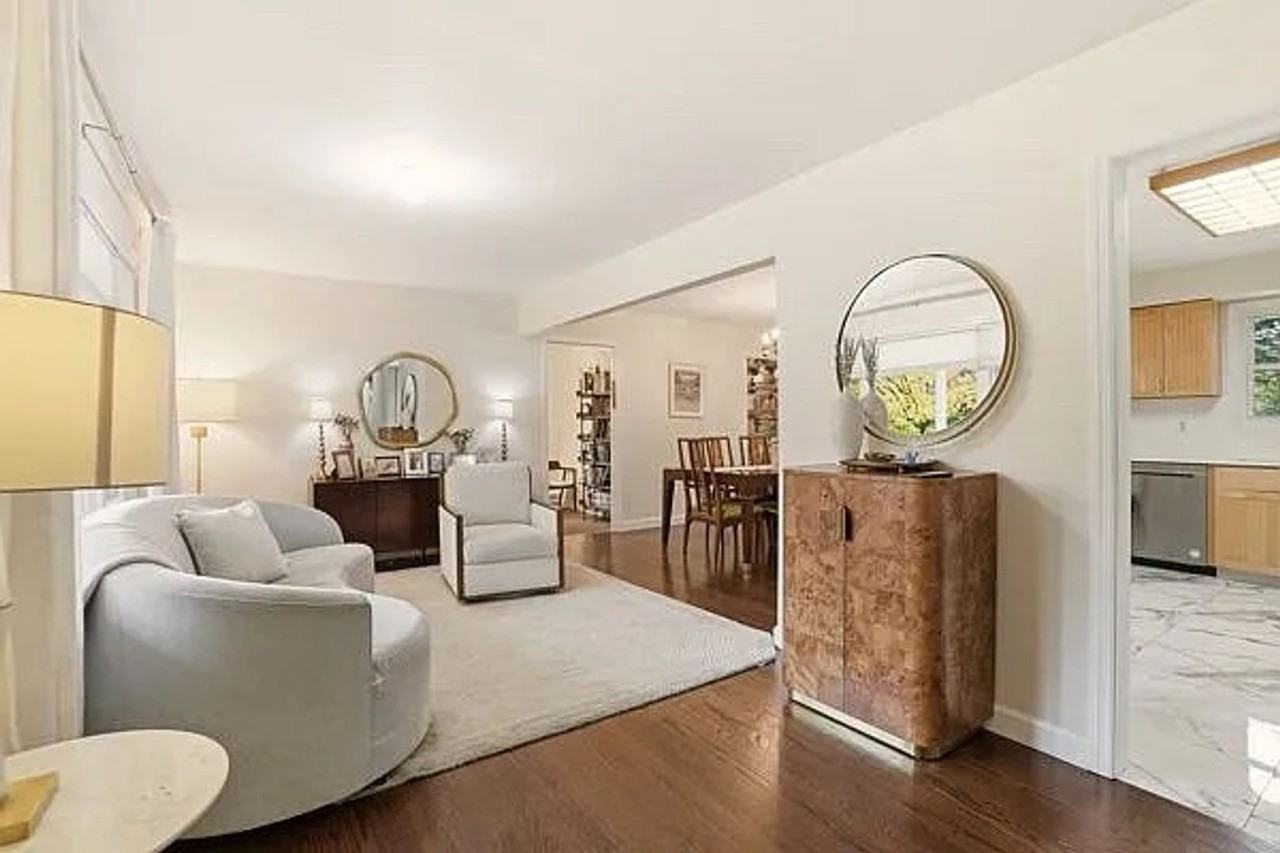 18 Kevin Ct - Photo 2 of 14