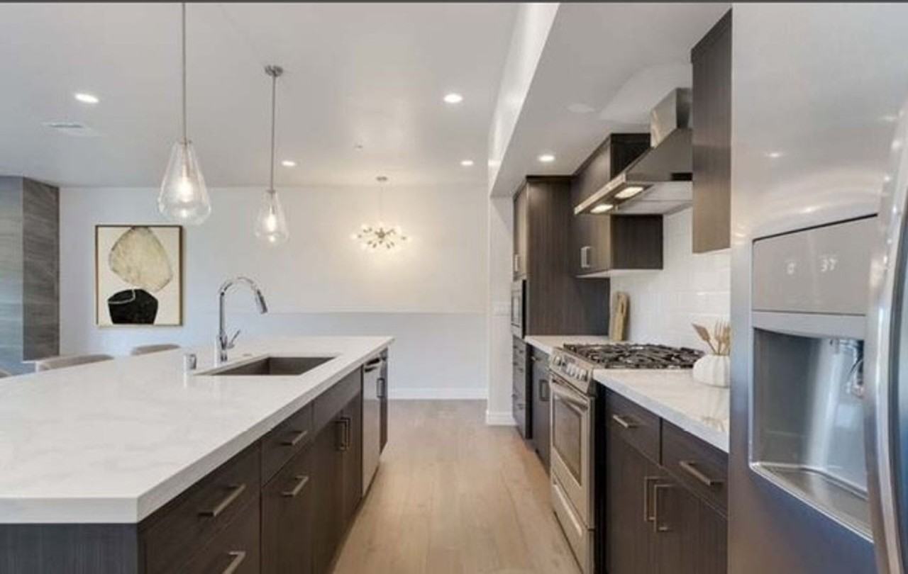 259 Bridge St - Photo 5 of 13