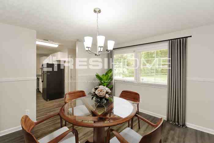 544 Kay St - Photo 5 of 23