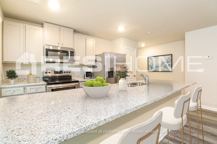 2009 Briar Creek Ct Ne - Photo 2 of 18