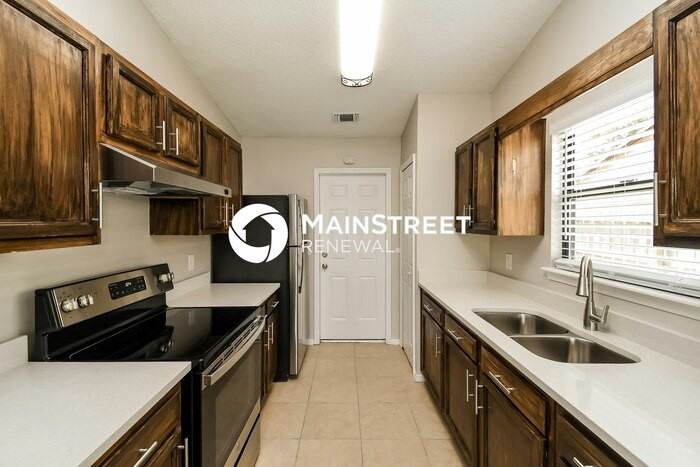 1836 Shannon Lake Dr - Photo 7 of 16