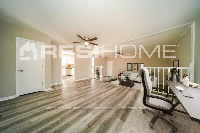 2953 Kensington Way - Photo 6 of 18