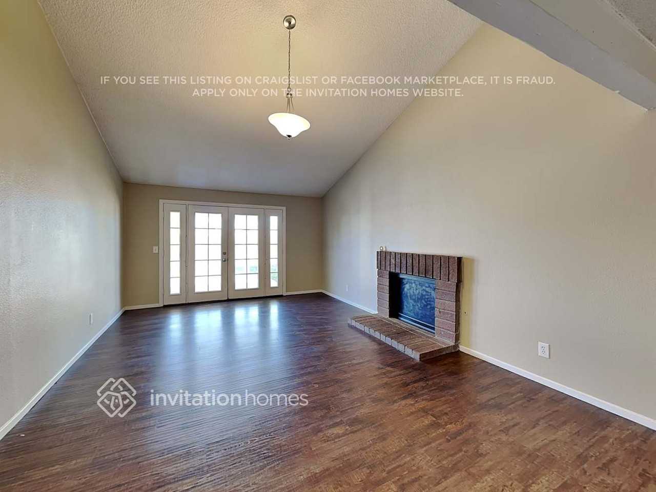 1141 Canyon View Ln - Photo 3 of 19