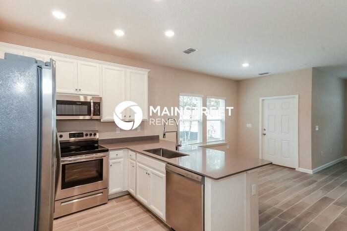 7415 Palm Hills Dr - Photo 4 of 15