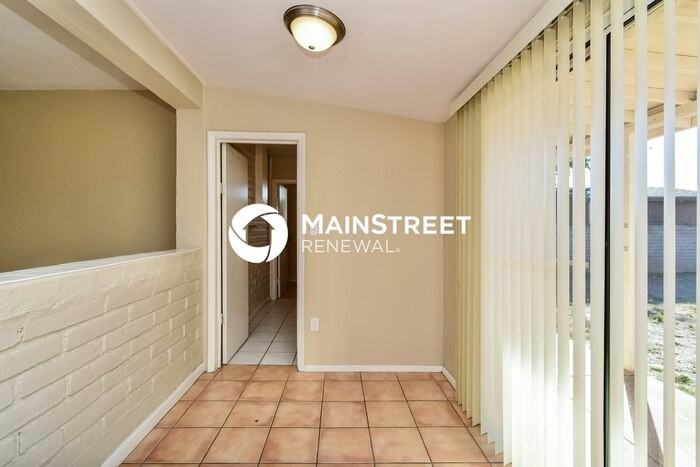 15917 N Forecastle Ave - Photo 5 of 14