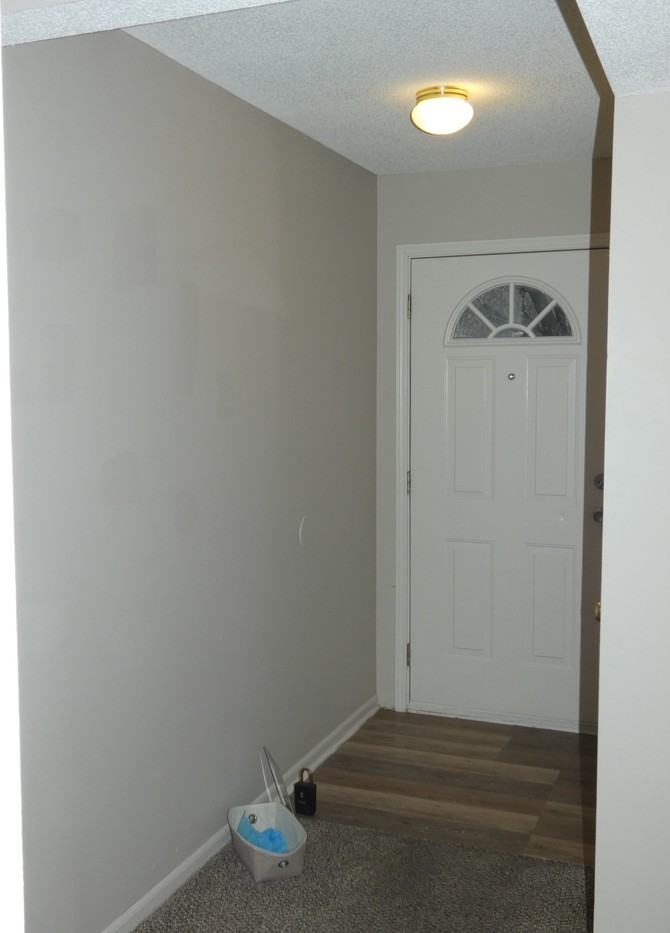 10615 N Locust Ct - Photo 2 of 15