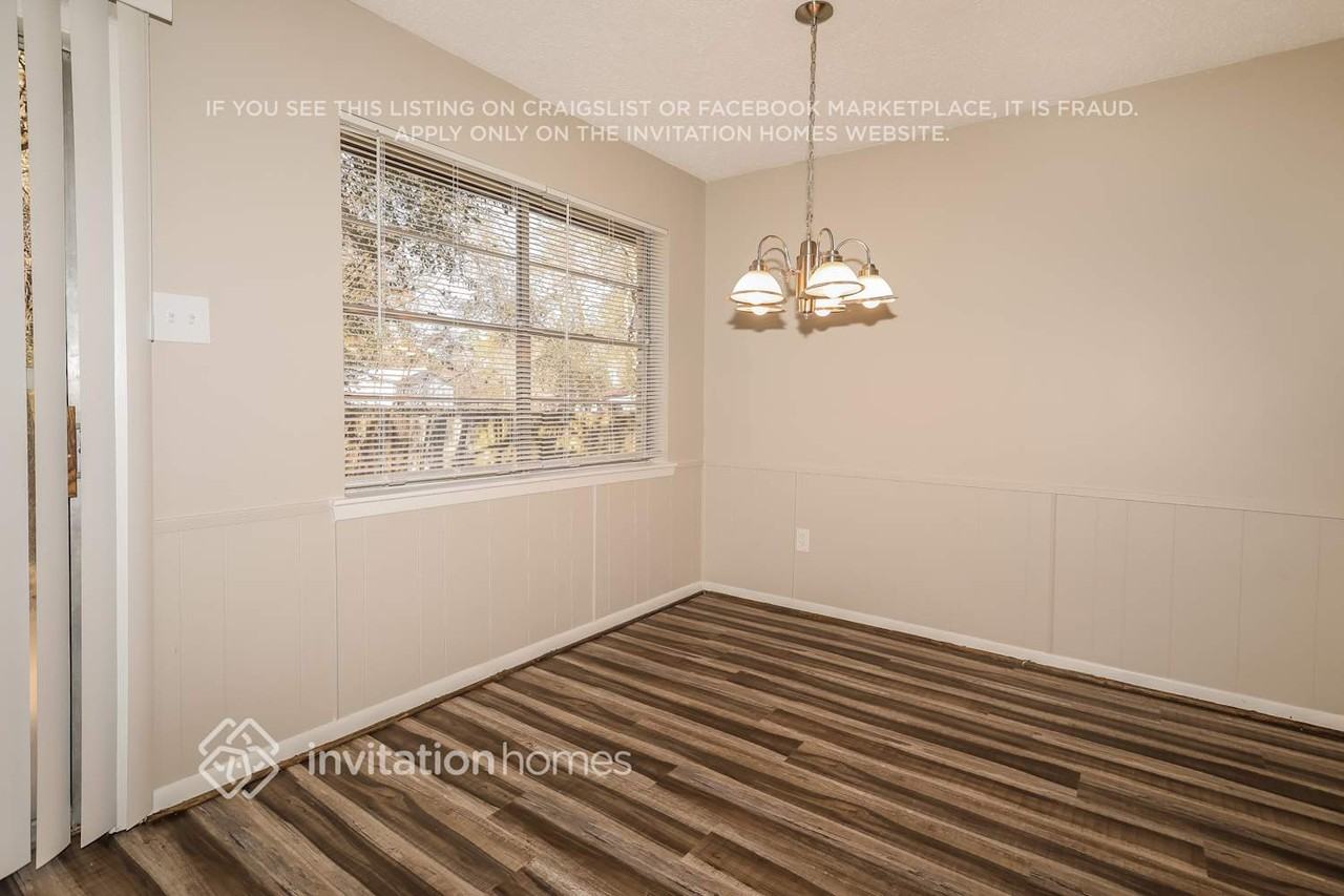 8322 Autumn Willow Dr - Photo 3 of 16