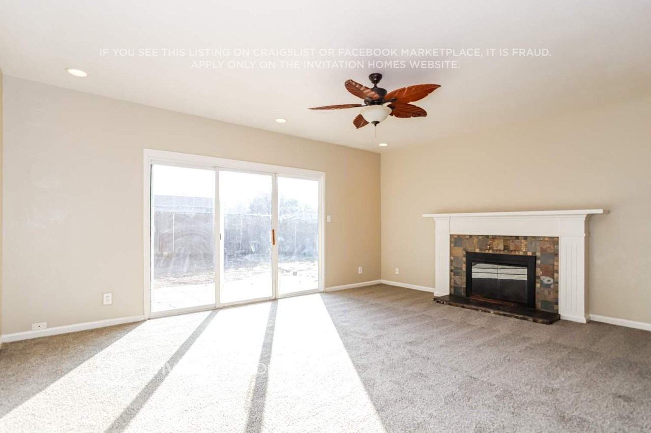 640 W El Camino Ave - Photo 4 of 17