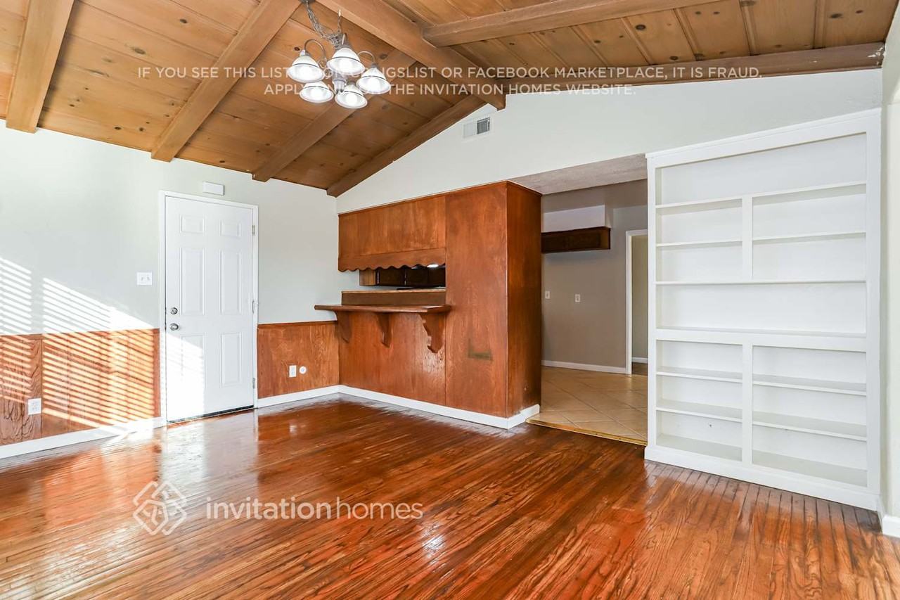 640 W El Camino Ave - Photo 6 of 17