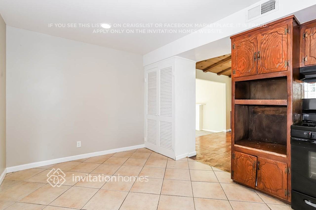 640 W El Camino Ave - Photo 7 of 17