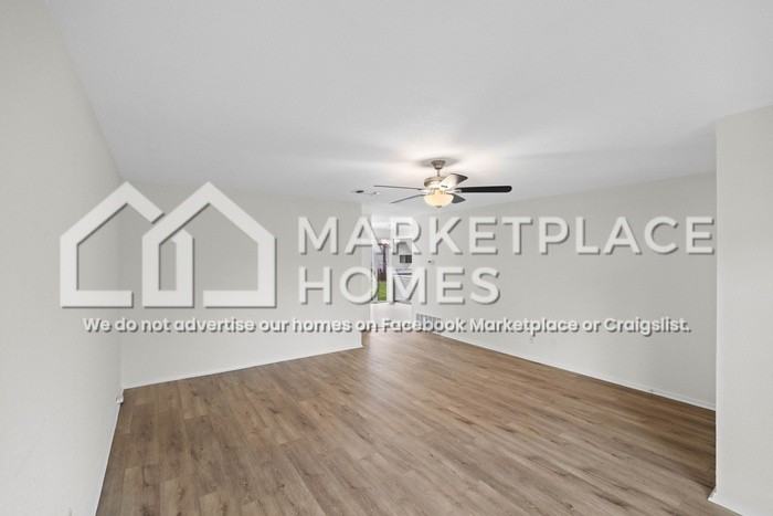 2105 E Riviera Dr - Photo 5 of 23