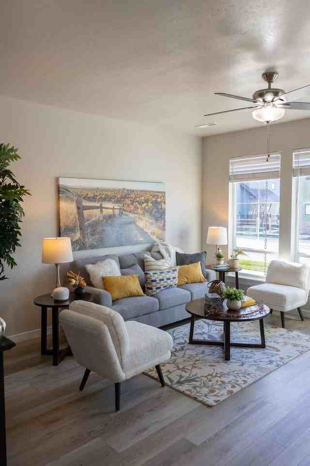 6191 N Tarako Ave - Photo 2 of 14