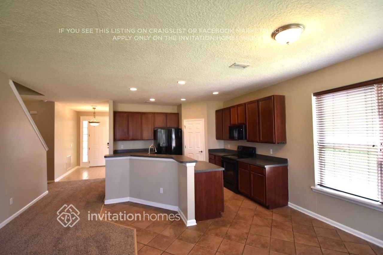 3333 Victoria Lakes Dr N - Photo 5 of 16