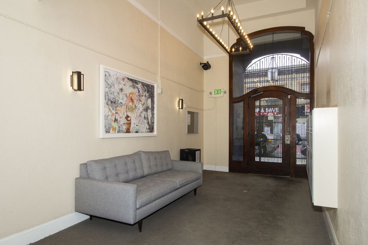 781 O'Farrell - Photo 3 of 4