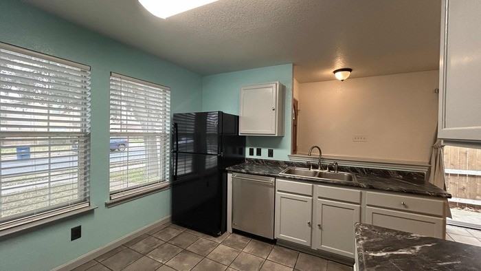 2027 Mission Fld - Photo 3 of 19