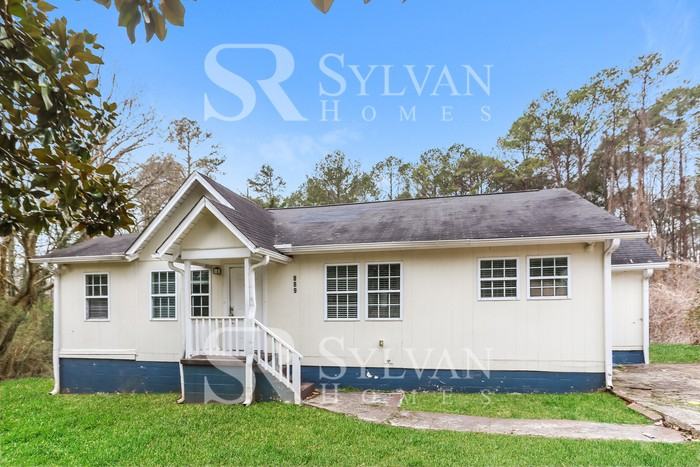 889 S Hairston Rd - Photo 2 of 15