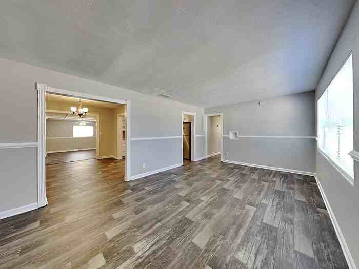 3403 Rogero Rd - Photo 6 of 22