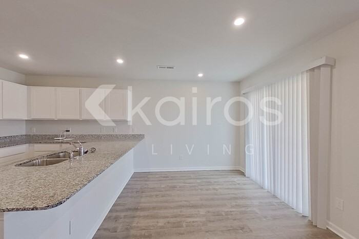 2537 Provence Dr Se - Photo 6 of 27