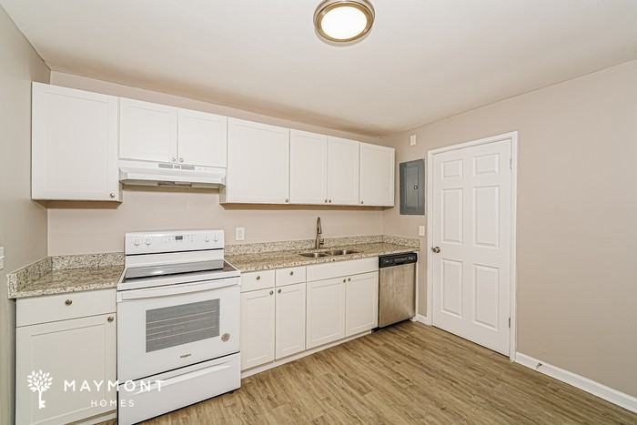 529 Athens Ct - Photo 7 of 15