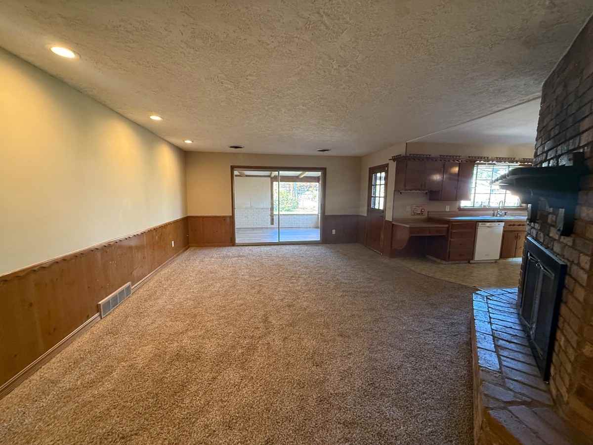 3601 Nw 62nd St #1 - Photo 4 of 31