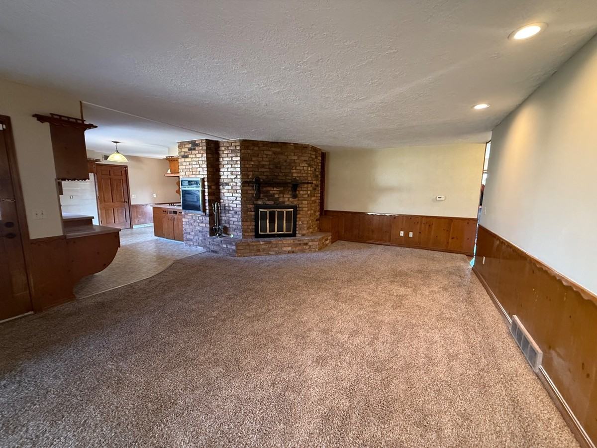 3601 Nw 62nd St #1 - Photo 5 of 31