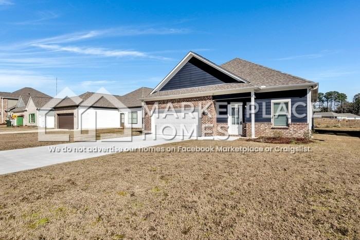 142 Kings Way - Photo 3 of 31