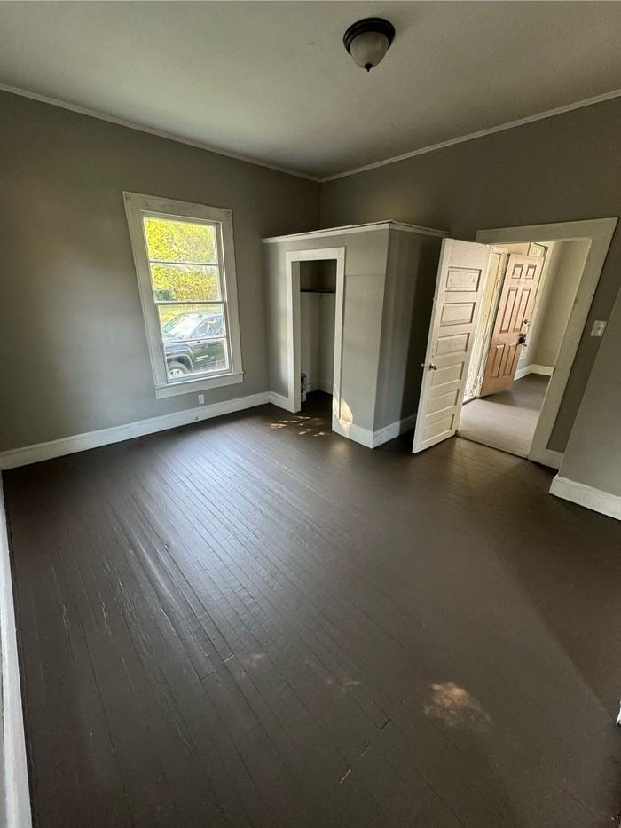 323 Hasty St - Photo 7 of 9