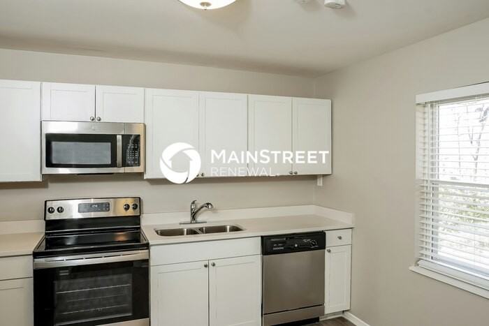 4010 Sedgewood Ln - Photo 6 of 16