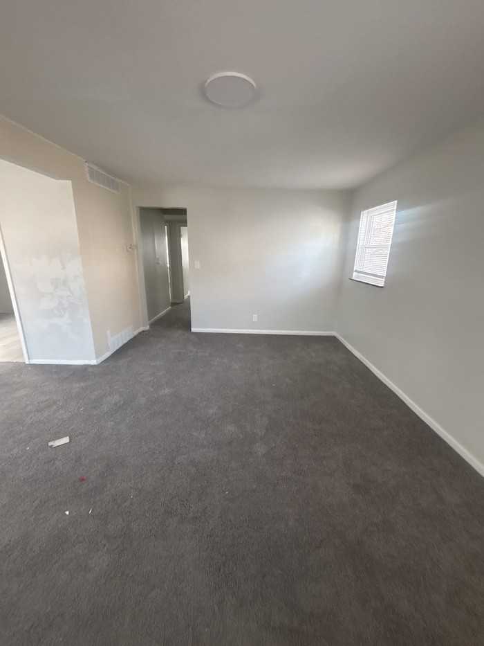 3249 Brater Ave - Photo 2 of 11