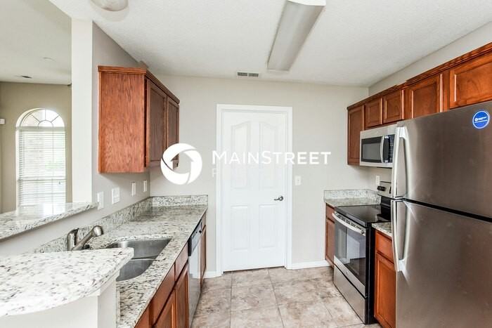 3923 Rasco Hills Dr - Photo 7 of 17