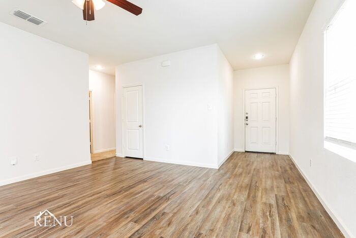 6042 Mojave Dr - Photo 7 of 18