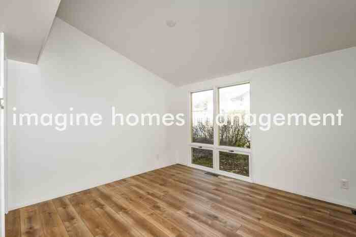 9919 Foxglove Dr - Photo 5 of 18