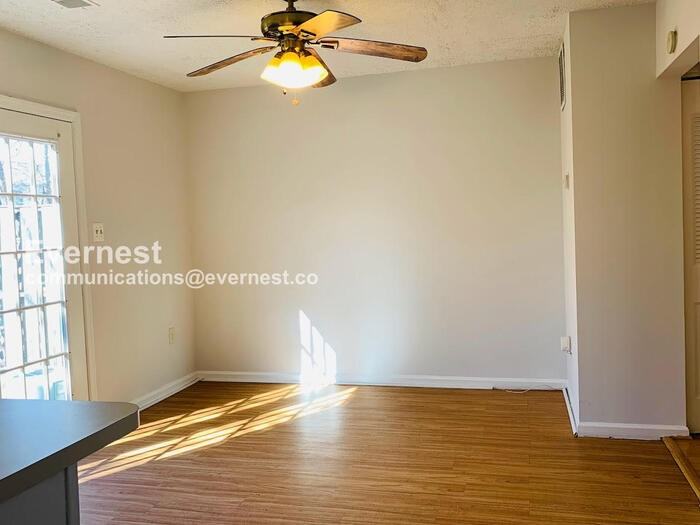 8627 Reinecke Ct - Photo 5 of 22