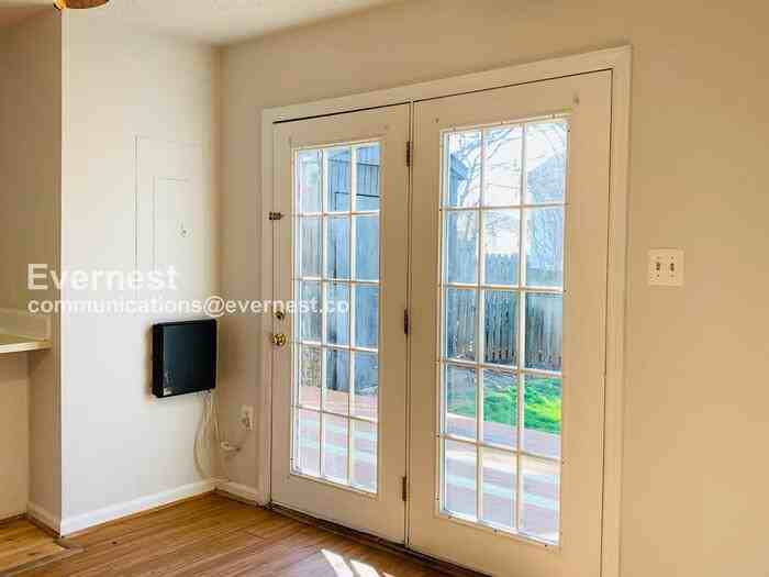 8627 Reinecke Ct - Photo 6 of 22