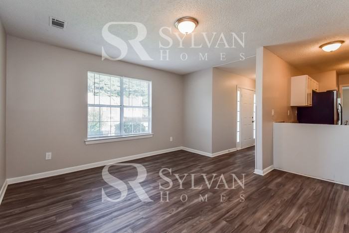 5543 Pine Gate Dr - Photo 5 of 16