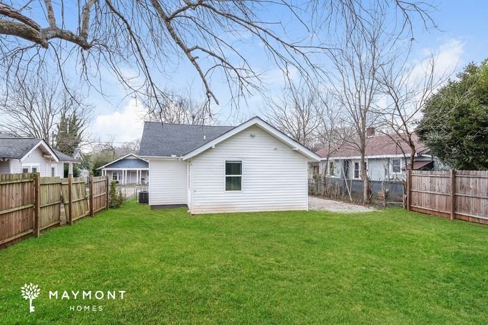 318 Bailey St - Photo 3 of 3