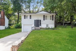 featured image of 18613 E Shoshone Dr