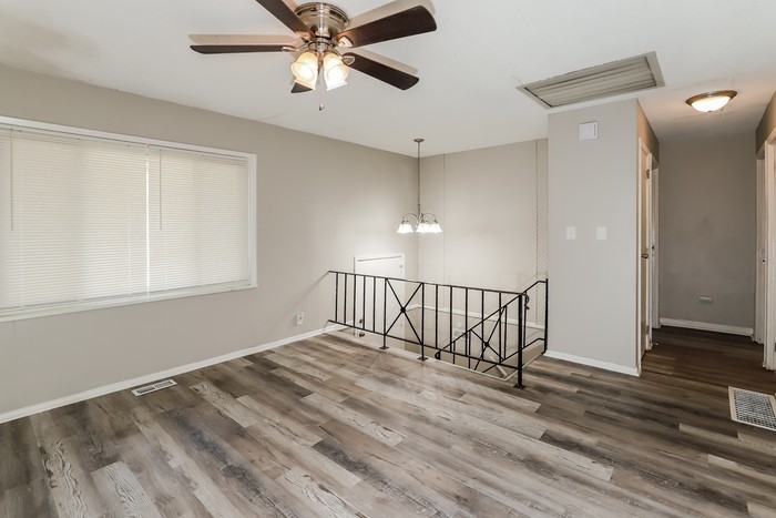 18613 E Shoshone Dr - Photo 4 of 12