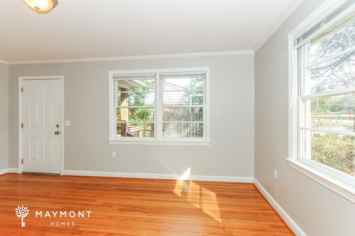 911 Airport Blvd - Photo 4 of 15