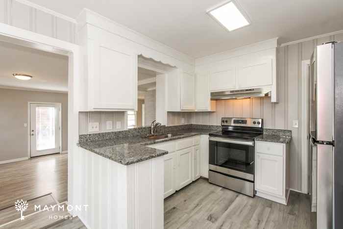 911 Airport Blvd - Photo 6 of 15