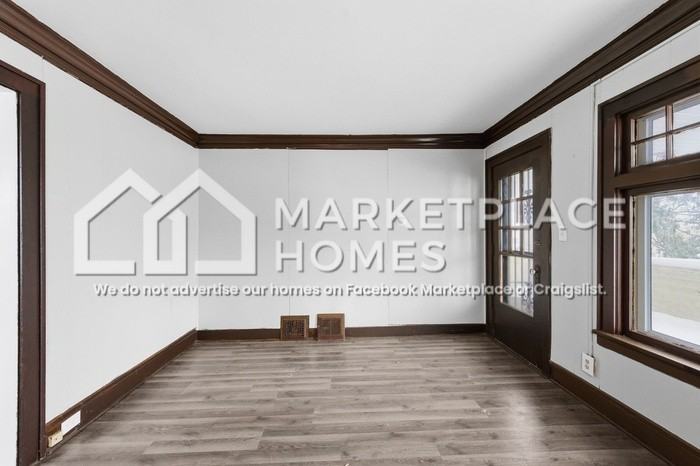 4124 E 139th St #2 - Photo 4 of 20