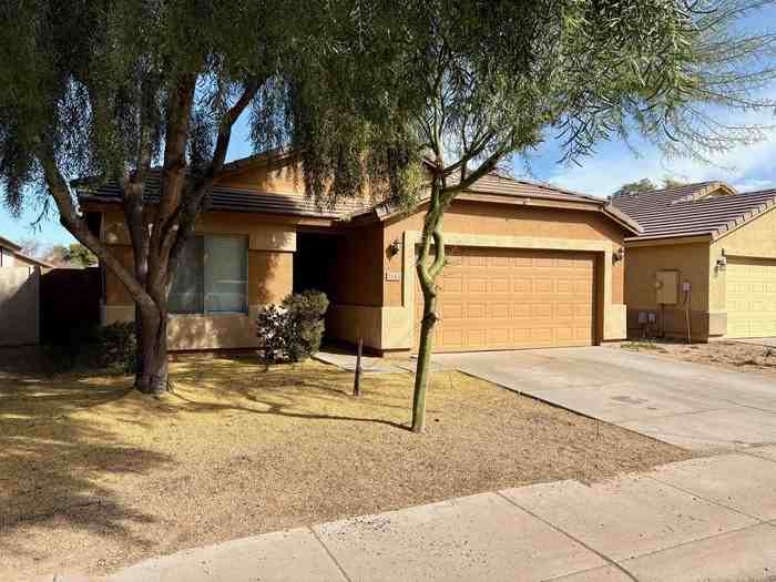 7142 W Beverly Rd - Photo 2 of 27