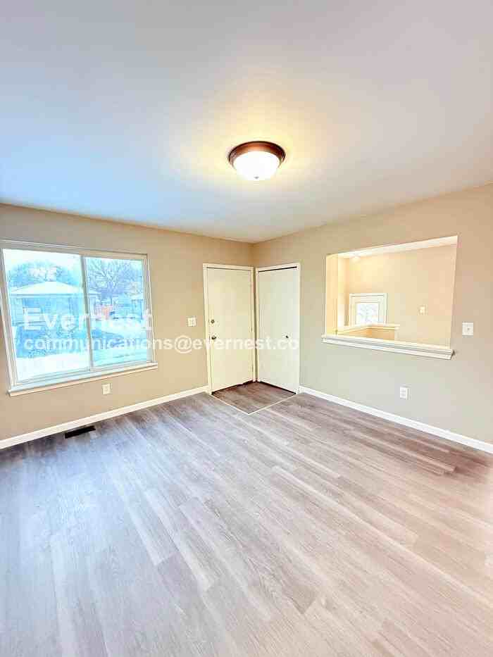 23569 Stewart Ave - Photo 6 of 26