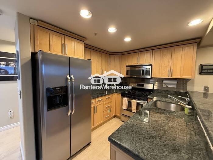 6514 Phinney Ave N #C - Photo 5 of 24