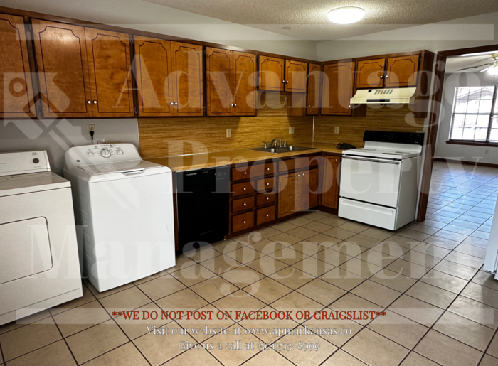 2085 Keathley Dr #C2 - Photo 3 of 8