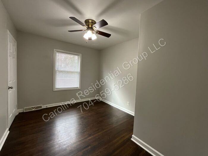 1624 Eastway Dr - Photo 7 of 16