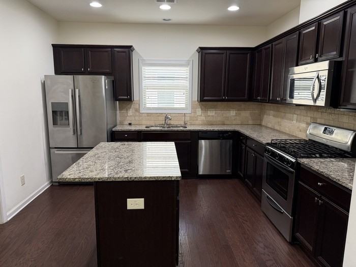 308 Privet Cir - Photo 4 of 17