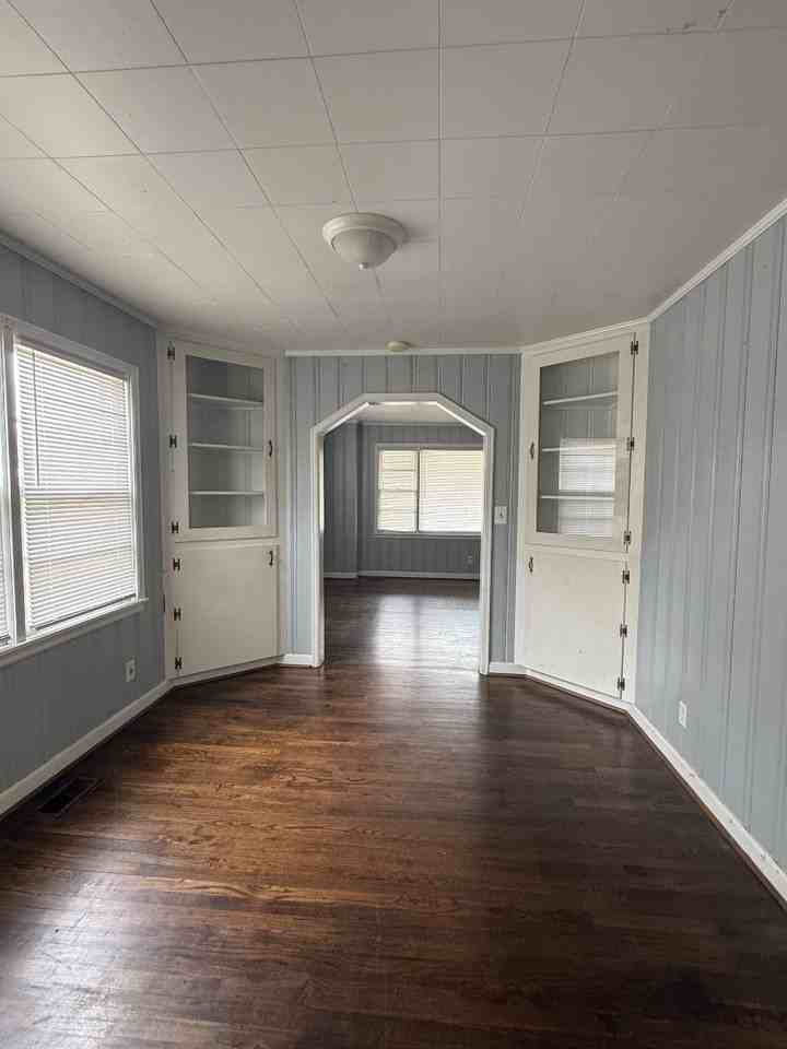 1300 Woodland Dr - Photo 7 of 20