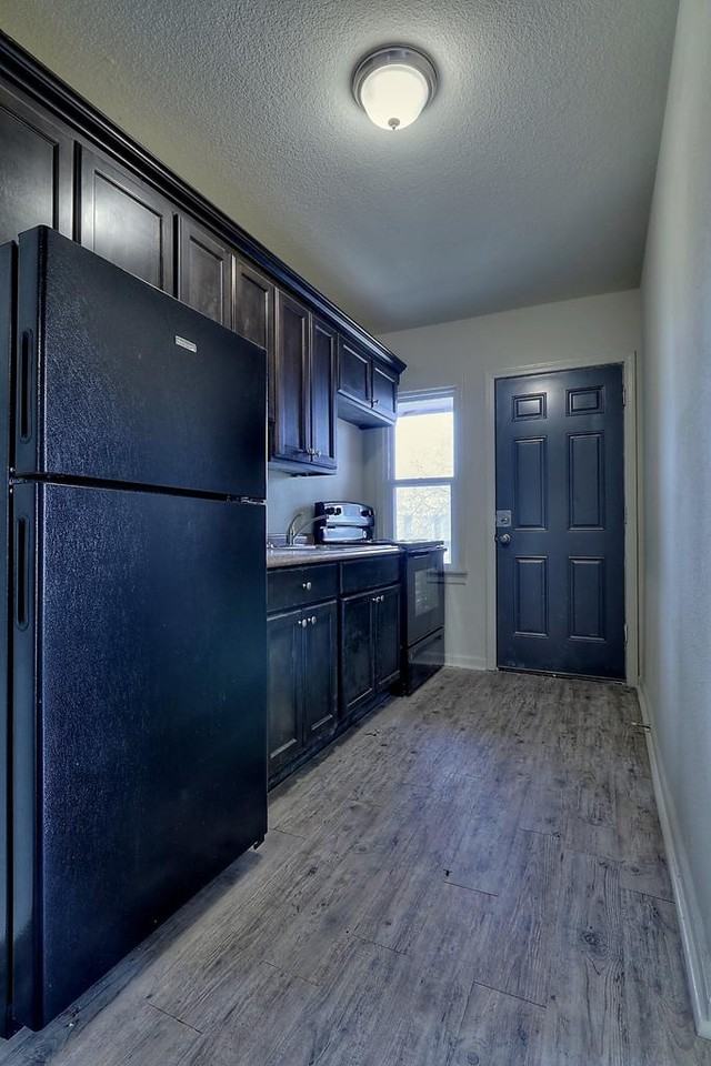 2912 Lockridge Avenue, - Photo 6 of 10