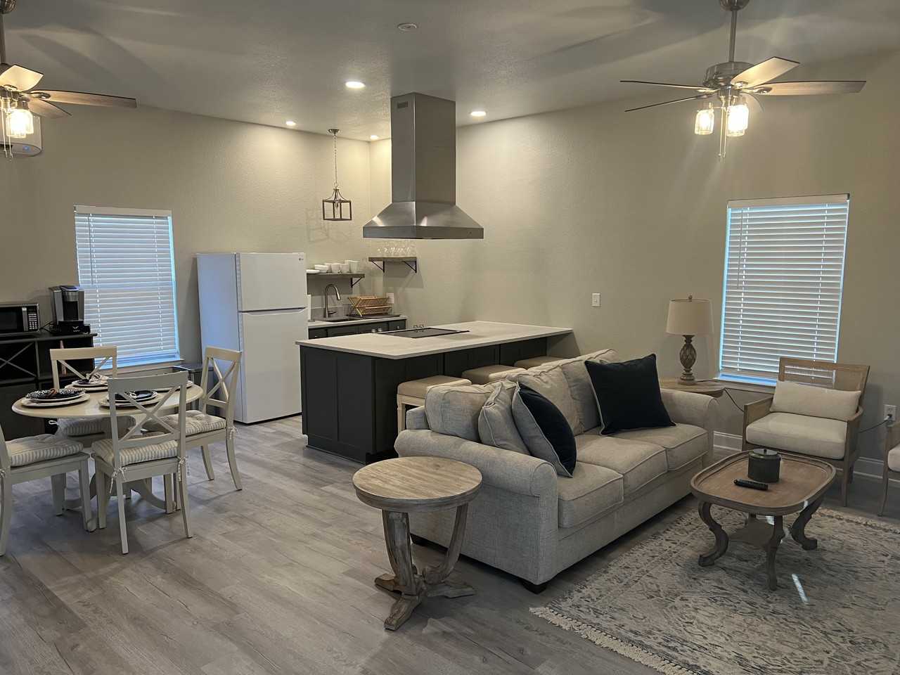 850 Bluffview Dr - Photo 5 of 11